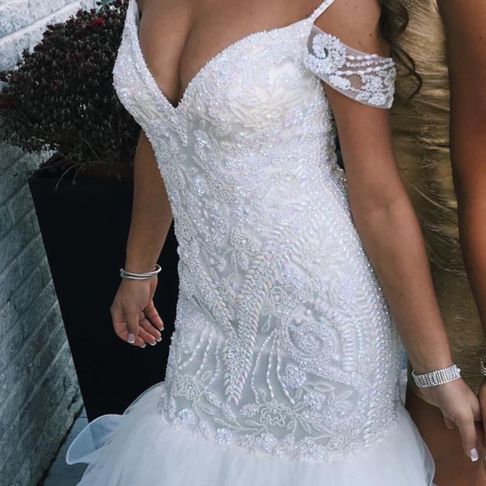 Sherri Hill white prom gown